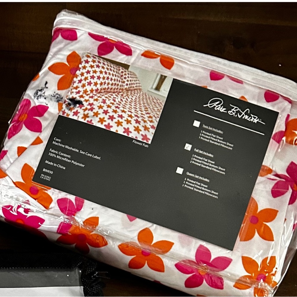 New set 4 pc full sheet set - Picture 1 of 1